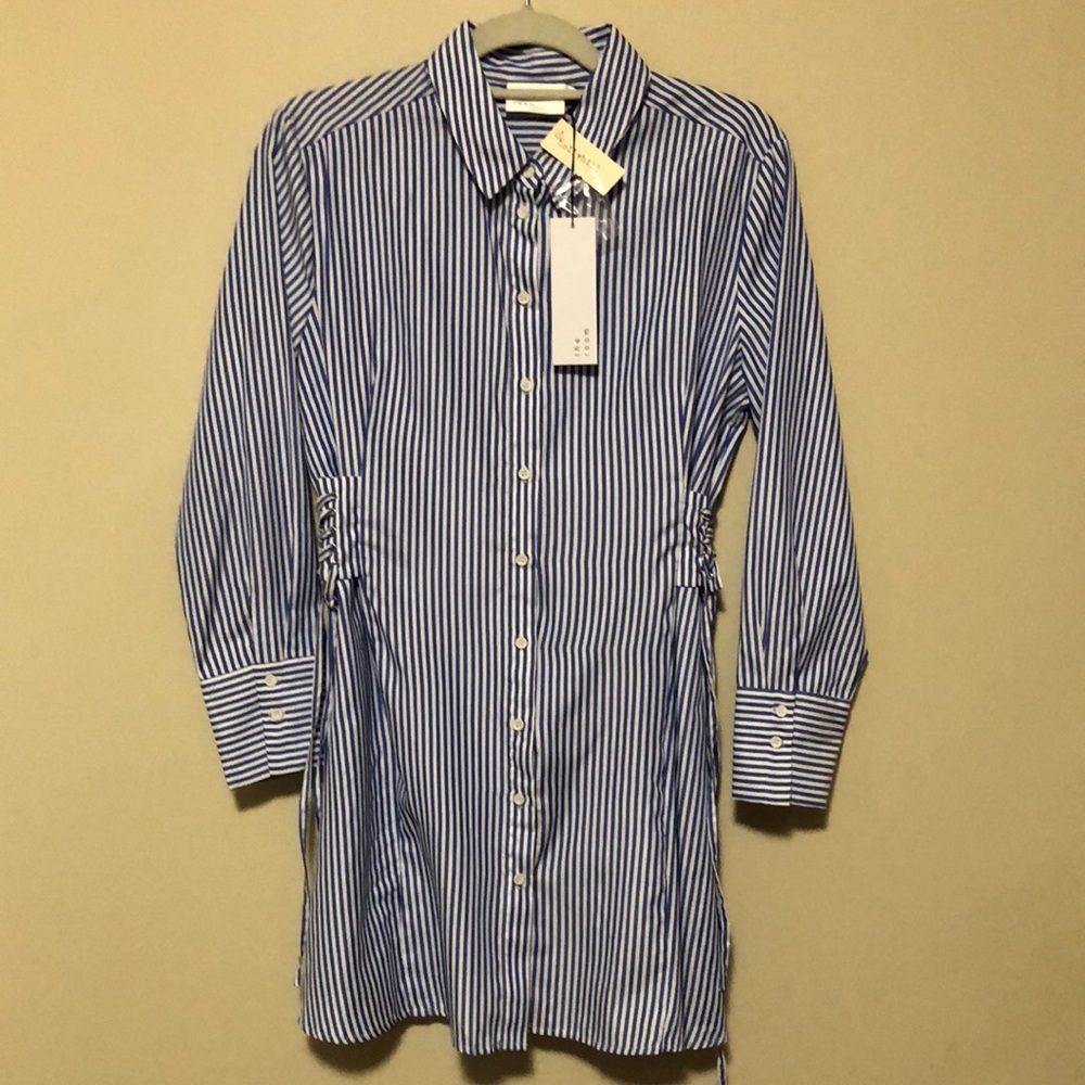 THE ROOM long blouse. Blue and white stripes. Size Large.